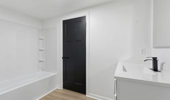 611 3rd St NW, Austin, MN 55912