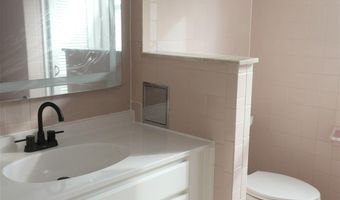 20 OAK St 2, Bayonne, NJ 07002