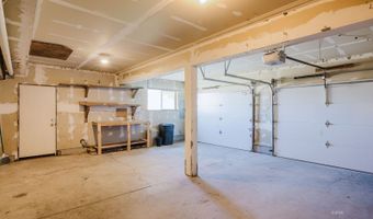 216 Dysart Cir, Lamoille, NV 89828