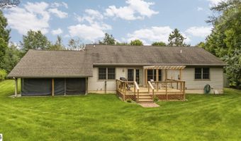 9550 Lakeside Dr, Alden, MI 49612