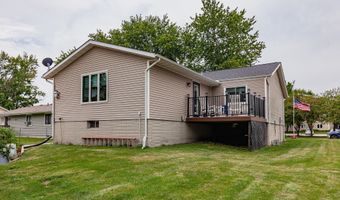 713 10th Ave NW, Altoona, IA 50009