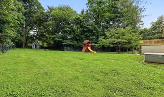 1007 Evergreen Rd, Anchorage, KY 40223