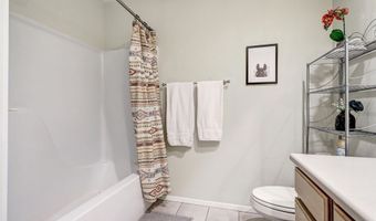 9964 Cardinal St NW, Albuquerque, NM 87114