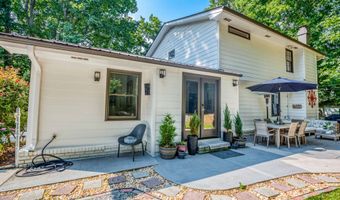 813 Lakeshore, Berkeley Lake, GA 30096