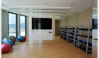 987 Queen St 1109, Honolulu, HI 96814