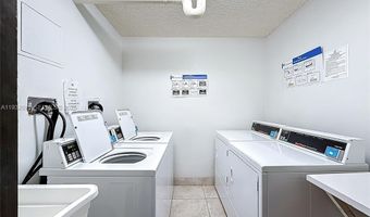 2801 NE 183rd St 1504W, Aventura, FL 33160