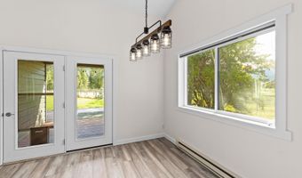 68 KELLY Ln, Alpine, WY 83128
