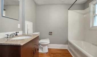888 Harrison Ave, Akron, OH 44314