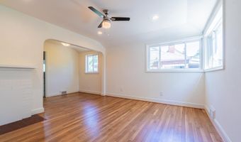 1226 N TAYLOR St, Arlington, VA 22201