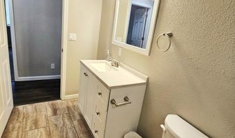 861 Oak Crst, Baxter Springs, KS 66713
