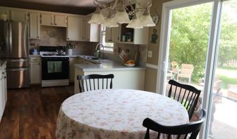 1900 Waverly Ln, Algonquin, IL 60102