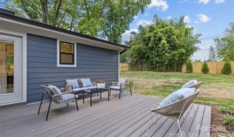 2461 Eaton Rd, Charlotte, NC 28205