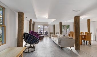 4 E 20TH St, Barnegat Light, NJ 08006