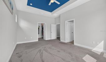 7322 PARADISO Dr, Apollo Beach, FL 33572