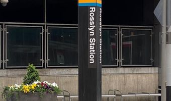 1530 KEY Blvd #1321, Arlington, VA 22209