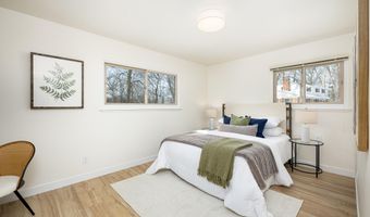 4120 Woodland Dr, Ann Arbor, MI 48103