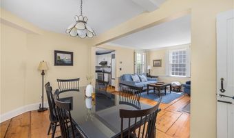 26 Thames St, Newport, RI 02840