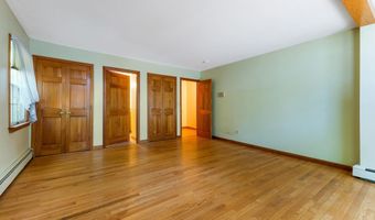 60 Boulder Dr, Auburn, ME 04210