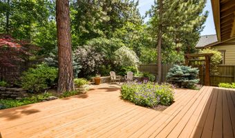 60836 Yellow Leaf St, Bend, OR 97702