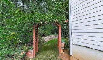 3007 Clove Tree Ln, Woodstock, GA 30189