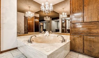 8104 Brownsville Ln, Bethany, OK 73008