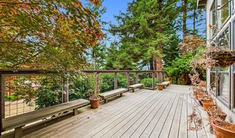 2828 Buttermilk Ln, Arcata, CA 95521