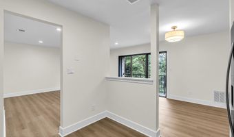 104 Dundee Ct, Aberdeen, NJ 07747