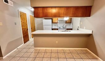 1031 N Chenango St, Angleton, TX 77515