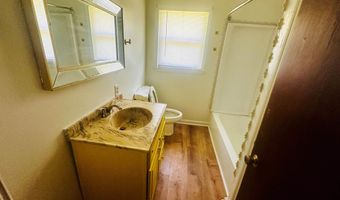 704 W Alder St, Andrews, SC 29510