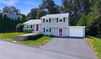 33 Shirley Dr, Cumberland, RI 02864