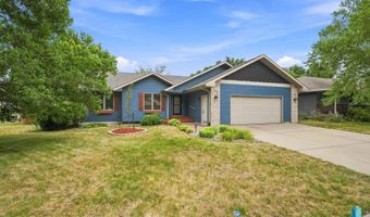 917 E Heatherwood Dr, Brandon, SD 57005