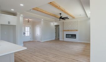 240 Michelle Dr, Beebe, AR 72012