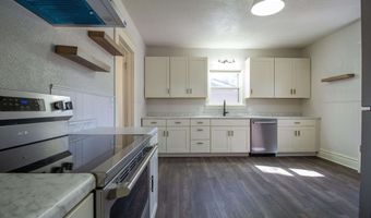 402 FLOWER St, Albert City, IA 50510
