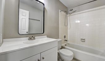 43485 PLANTATION Ter, Ashburn, VA 20147