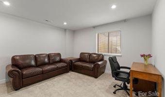 2037 Birchside Dr, Charlotte, NC 28205