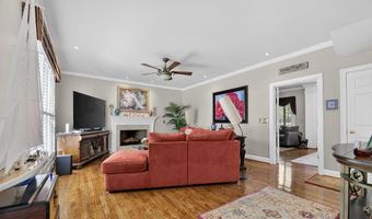 2 WOODSIDE Pl, Anniston, AL 36207