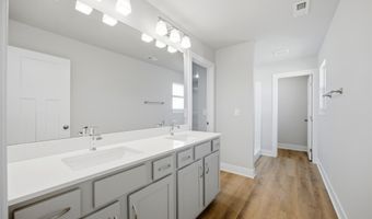 2303 Chan Dr, Adel, IA 50003