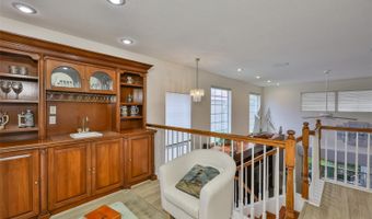 6107 MARBELLA Blvd, Apollo Beach, FL 33572