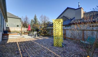7521 Labrador Cir, Anchorage, AK 99502