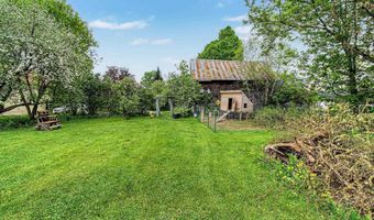 498 Montgomery Rd, Berkshire, VT 05447
