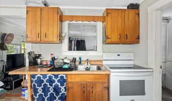 20 Cottage St, Ashland, NH 03217