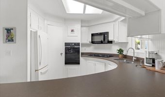 7318 San Luis St, Carlsbad, CA 92011