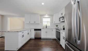 299 High St, Candia, NH 03034