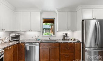 664 Lakeshore Dr, Asheville, NC 28804
