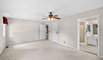 4 Huskins Cir, Bella Vista, AR 72715