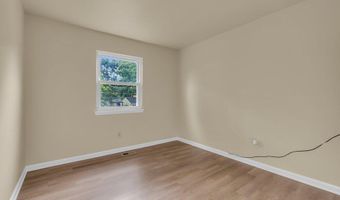 32 Pine Tree Dr, Bayville, NJ 08721