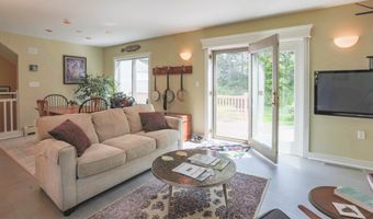 28 B Springbrook Dr, Belfast, ME 04915