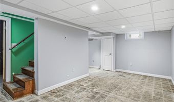 26 Tryon Ave, East Providence, RI 02916