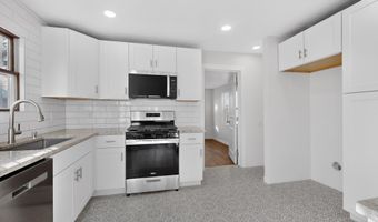 902 Headingly Ave NW, Albuquerque, NM 87107