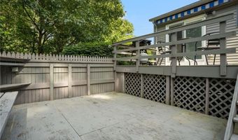 40 Red Oak Dr, Coventry, RI 02816